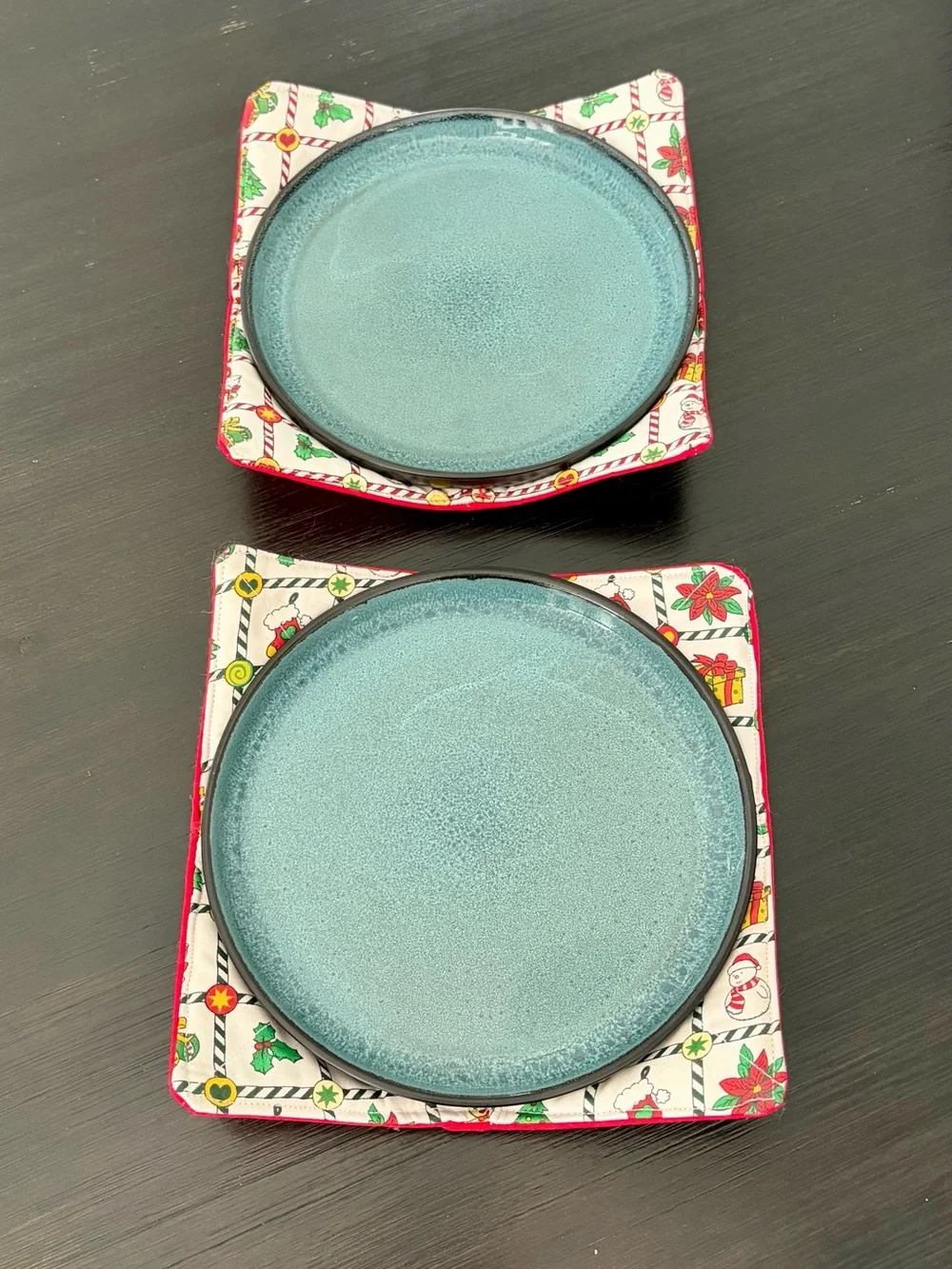 Festive Holiday Quilted Plate Cozies- Red & Green